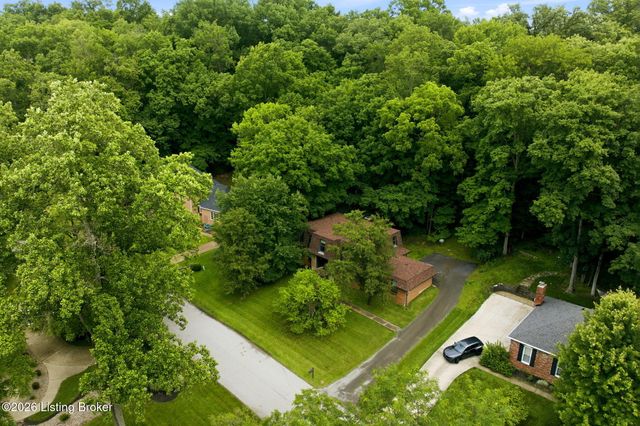 6122 Deep Creek Dr, Prospect, KY 40059