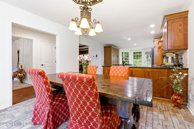 6122 Deep Creek Dr, Prospect, KY 40059