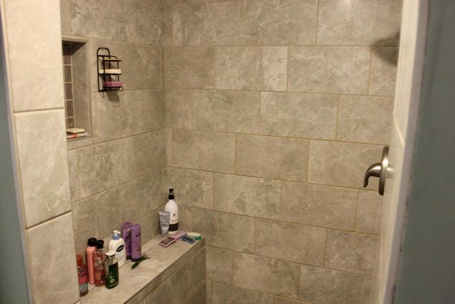 225 Maple AVENUE, Walworth, WI 53184