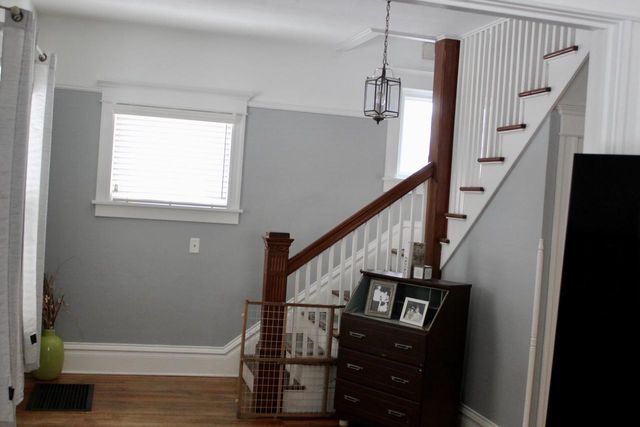 225 Maple AVENUE, Walworth, WI 53184