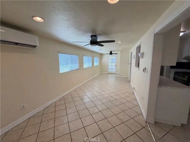 3000 Carl, Riverside, CA 92507