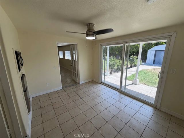 3000 Carl, Riverside, CA 92507