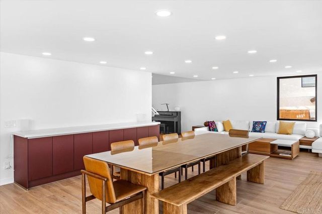 1560 Hawk View Dr, Encinitas, CA 92024