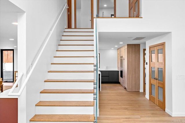 1560 Hawk View Dr, Encinitas, CA 92024