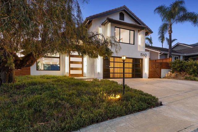 1560 Hawk View Dr, Encinitas, CA 92024