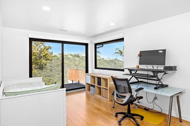 1560 Hawk View Dr, Encinitas, CA 92024