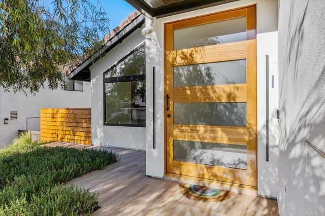 1560 Hawk View Dr, Encinitas, CA 92024