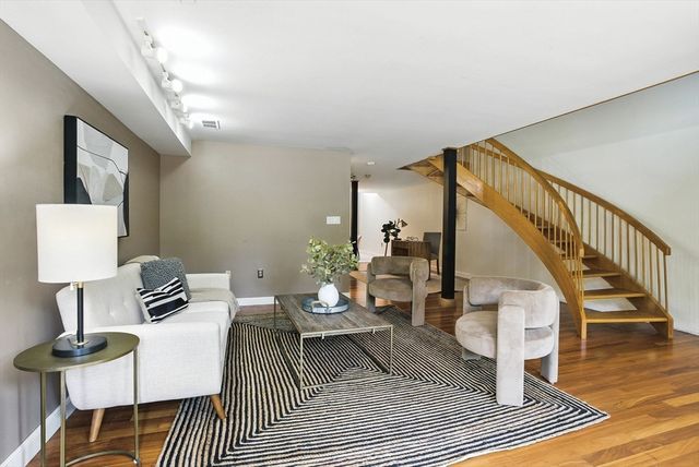 75 Page Rd 13, Bedford, MA 01730