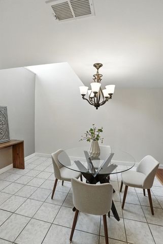 75 Page Rd 13, Bedford, MA 01730