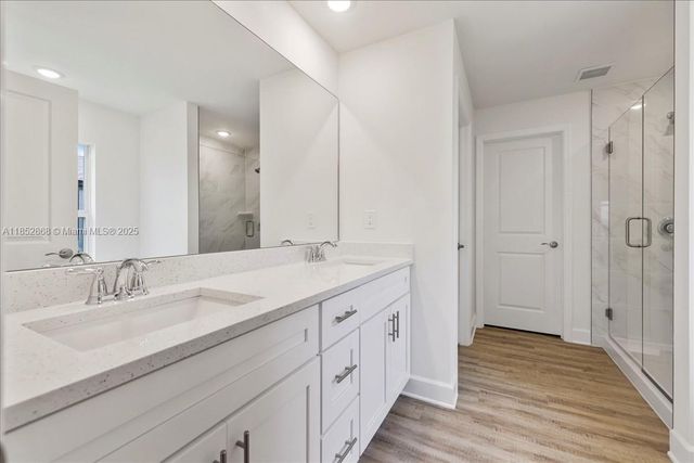 2107 NW 20th Ter, Cape Coral, FL 33993