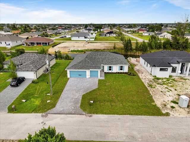 2107 NW 20th Ter, Cape Coral, FL 33993