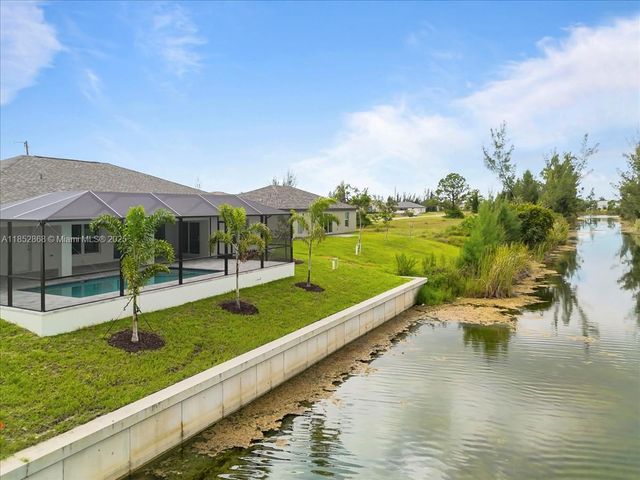 2107 NW 20th Ter, Cape Coral, FL 33993