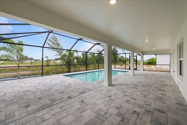 2107 NW 20th Ter, Cape Coral, FL 33993