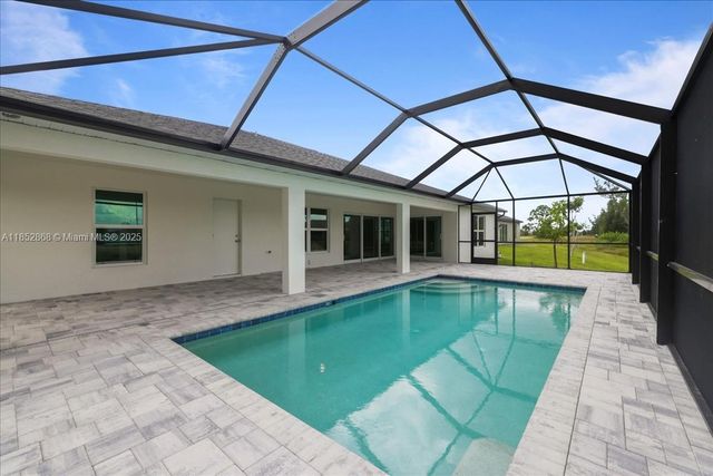 2107 NW 20th Ter, Cape Coral, FL 33993