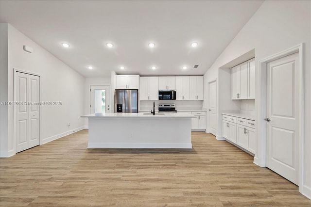 2107 NW 20th Ter, Cape Coral, FL 33993