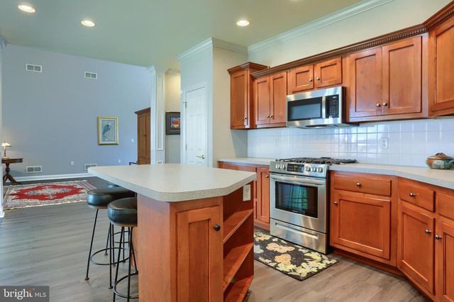 1018 COUNTRY CLUB RD, Camp Hill, PA 17011
