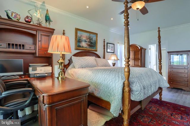 1018 COUNTRY CLUB RD, Camp Hill, PA 17011