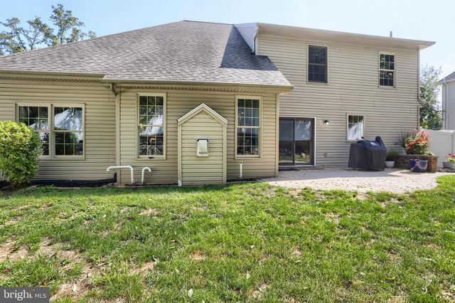 1018 COUNTRY CLUB RD, Camp Hill, PA 17011