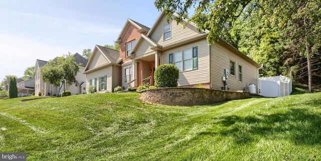 1018 COUNTRY CLUB RD, Camp Hill, PA 17011