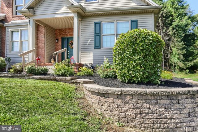 1018 COUNTRY CLUB RD, Camp Hill, PA 17011