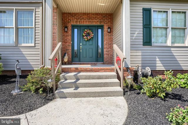 1018 COUNTRY CLUB RD, Camp Hill, PA 17011