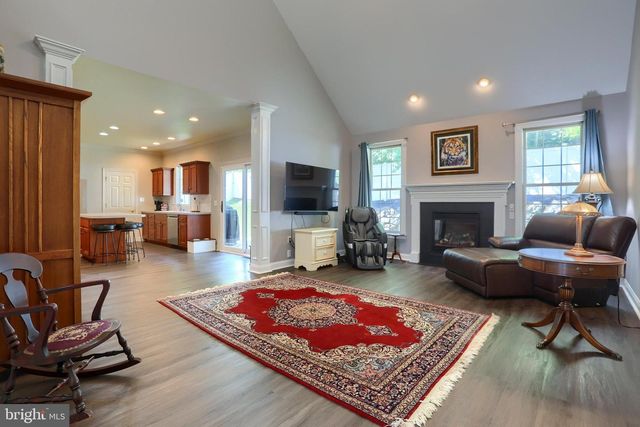 1018 COUNTRY CLUB RD, Camp Hill, PA 17011