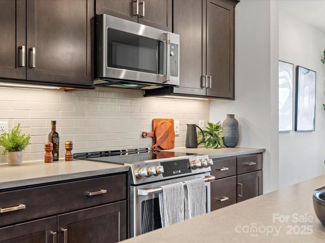 5032 Beirut Drive, Charlotte, NC 28217