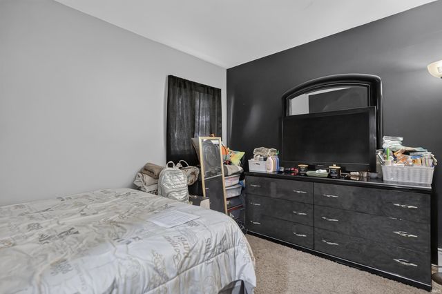 7019 Strawberry Drive, Fort Wayne, IN 46825