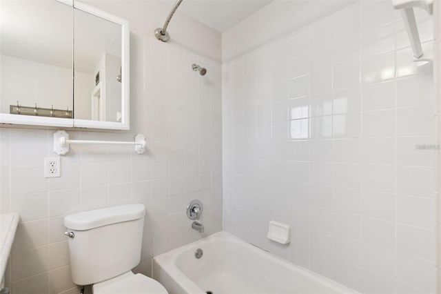 320 LAKEVIEW STREET 213, Orlando, FL 32804