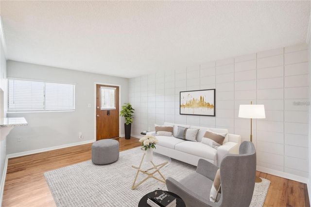 320 LAKEVIEW STREET 213, Orlando, FL 32804