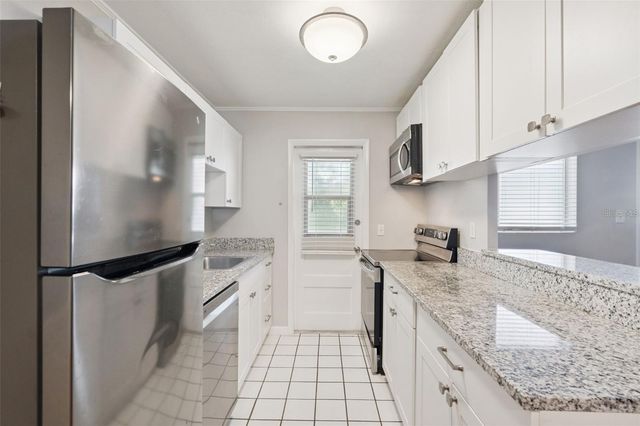320 LAKEVIEW STREET 213, Orlando, FL 32804