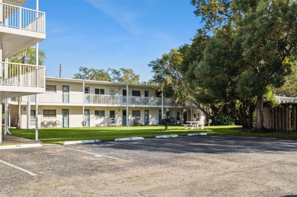 320 LAKEVIEW STREET 213, Orlando, FL 32804