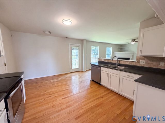 3016 Heather Ridge Dr, Henrico, VA 23231