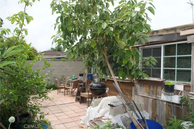 4130 Redwood Avenue, Los Angeles, CA 90066