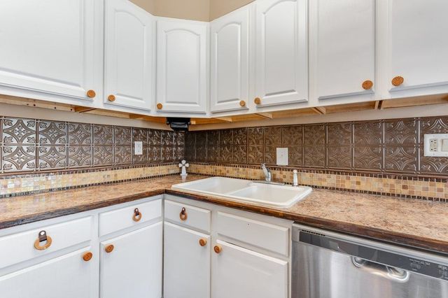 158 N MCcomas St, Wichita, KS 67203
