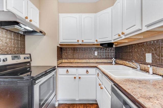 158 N MCcomas St, Wichita, KS 67203