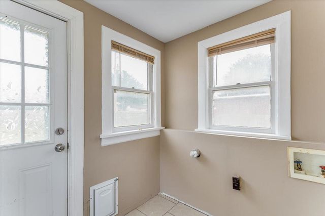 158 N MCcomas St, Wichita, KS 67203