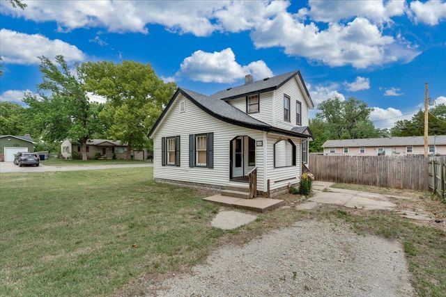 158 N MCcomas St, Wichita, KS 67203