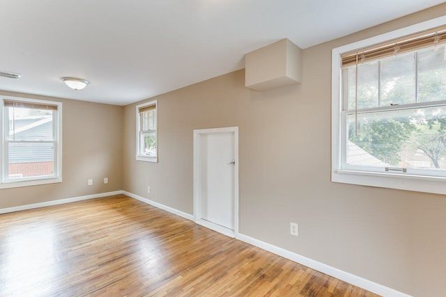 158 N MCcomas St, Wichita, KS 67203
