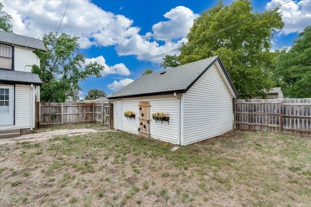 158 N MCcomas St, Wichita, KS 67203
