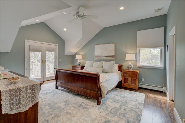 110 Lake View Road, Cranston, RI 02920