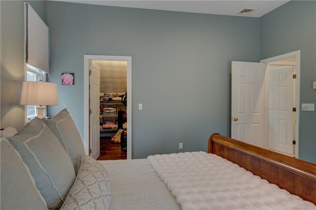 110 Lake View Road, Cranston, RI 02920