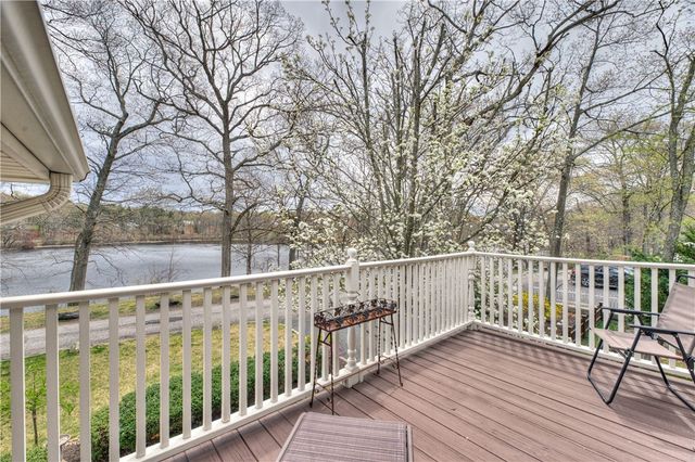 110 Lake View Road, Cranston, RI 02920