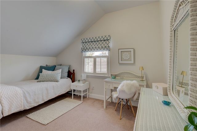 110 Lake View Road, Cranston, RI 02920