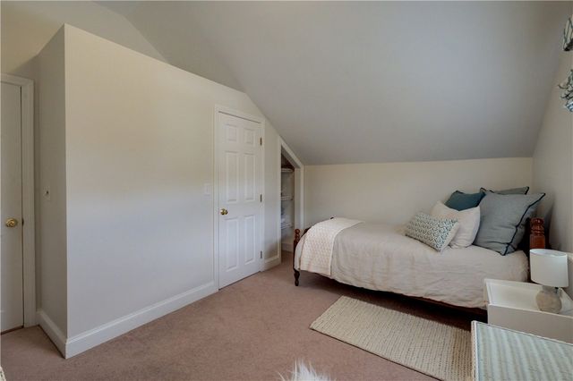 110 Lake View Road, Cranston, RI 02920