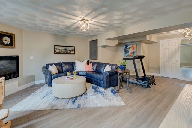 110 Lake View Road, Cranston, RI 02920