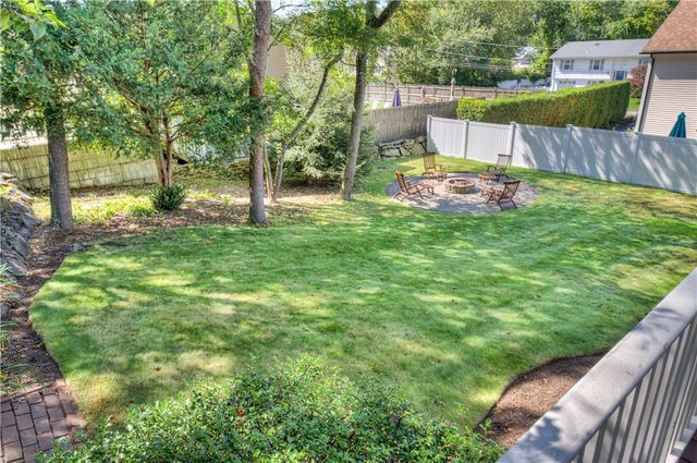 110 Lake View Road, Cranston, RI 02920