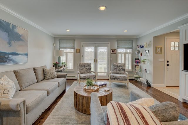 110 Lake View Road, Cranston, RI 02920