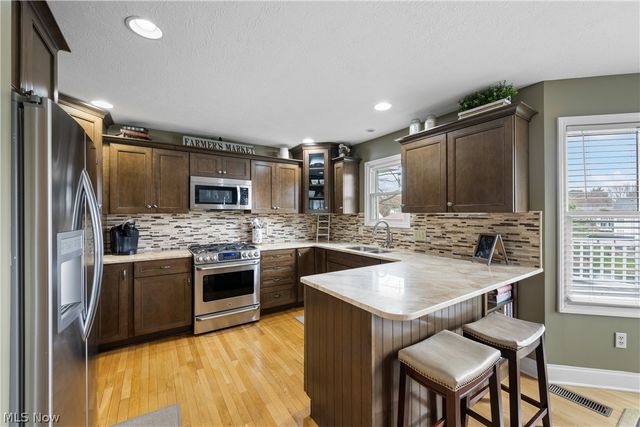 4387 Ridge View Drive, Uniontown, OH 44685