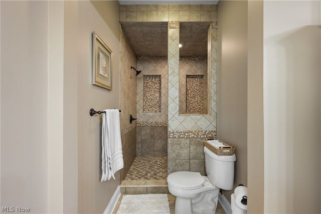 4387 Ridge View Drive, Uniontown, OH 44685